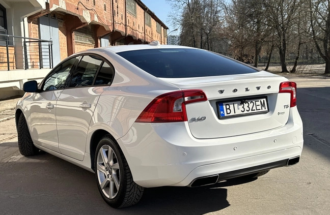 Volvo S60 cena 56000 przebieg: 144500, rok produkcji 2014 z Białystok małe 172